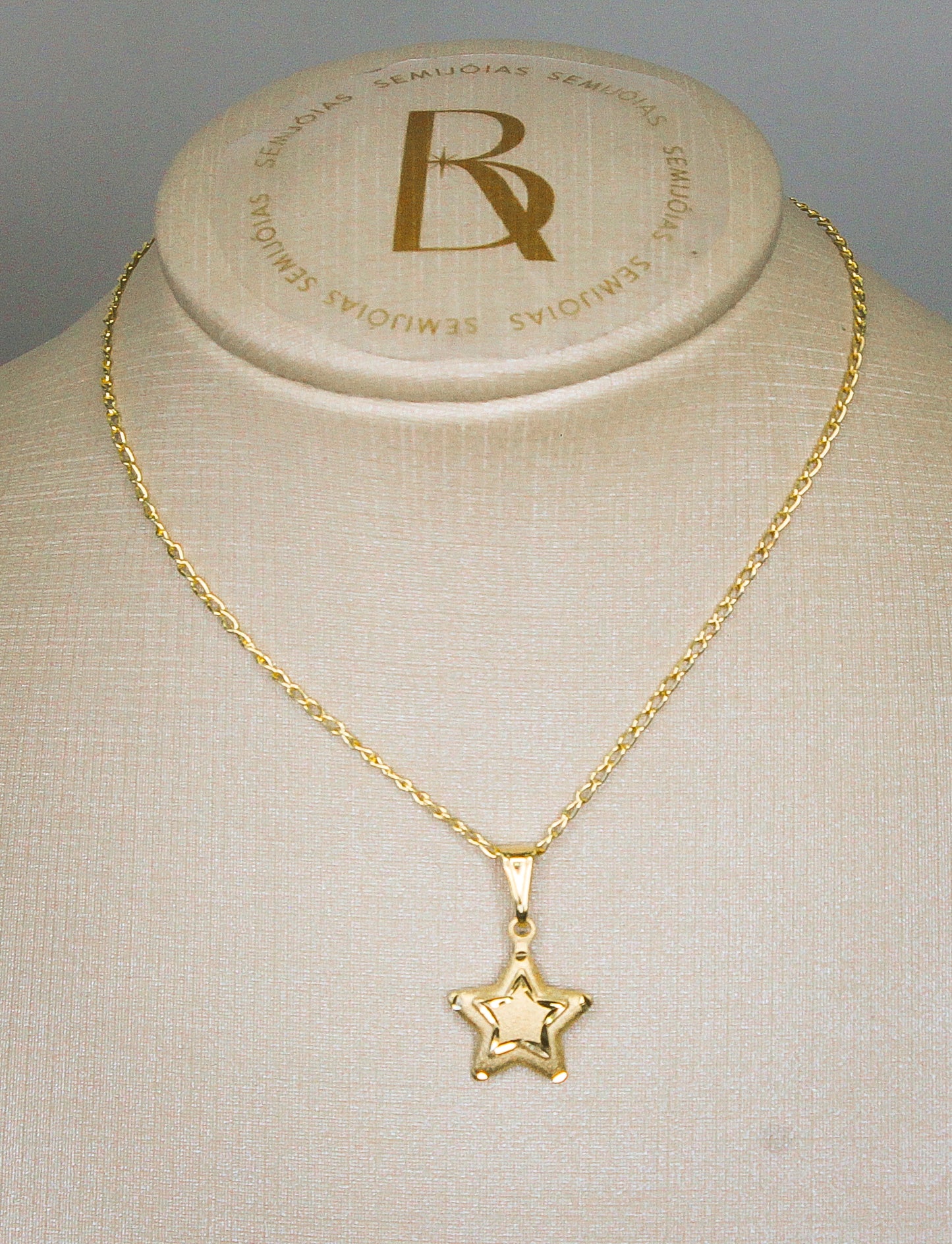 colar de ouro