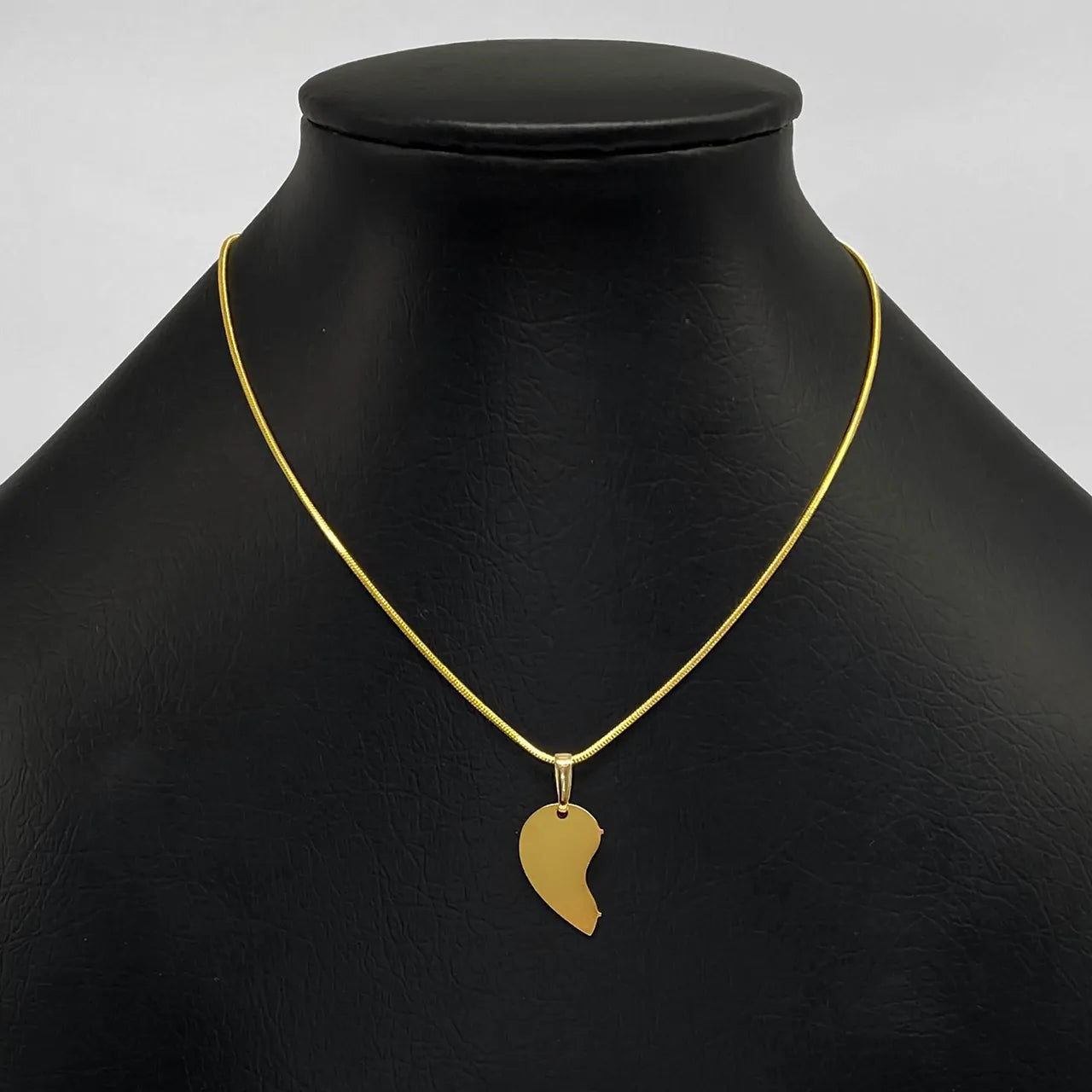 Colar Personalizável Duas Metades Banhado à Ouro 18k - Romilda Borges
