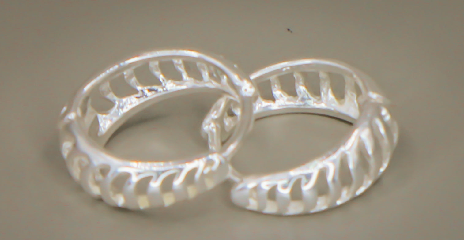 ARGOLA PEQUENA PRATA 925