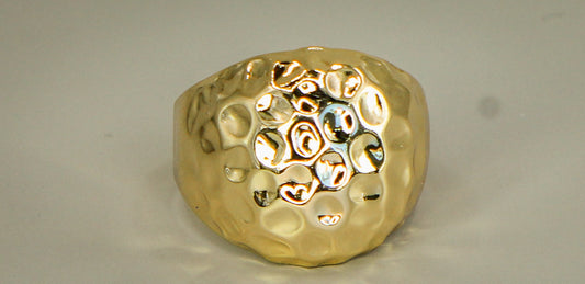 ANEL DE OURO 18K