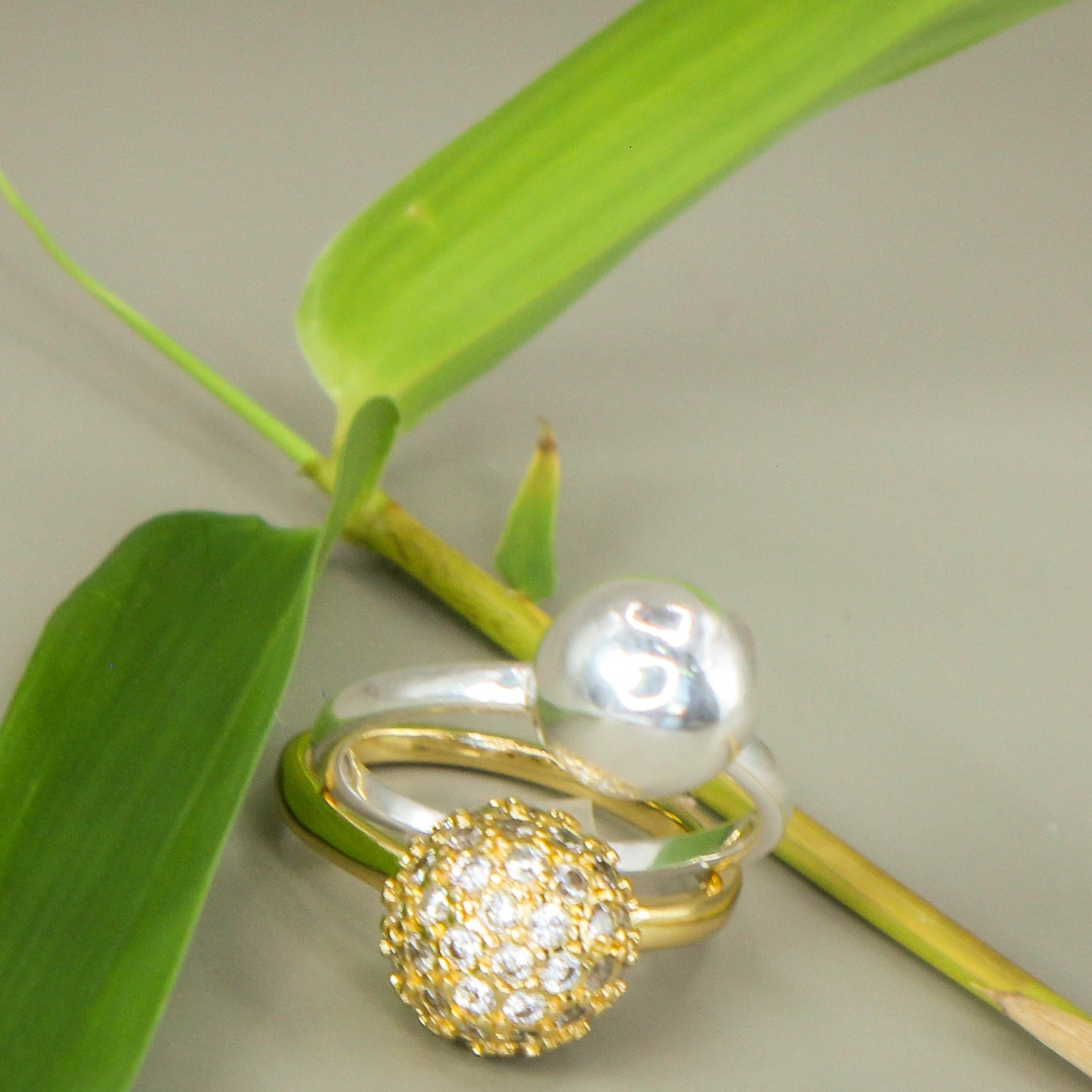 ANEL DE OURO 18K PRATA 925