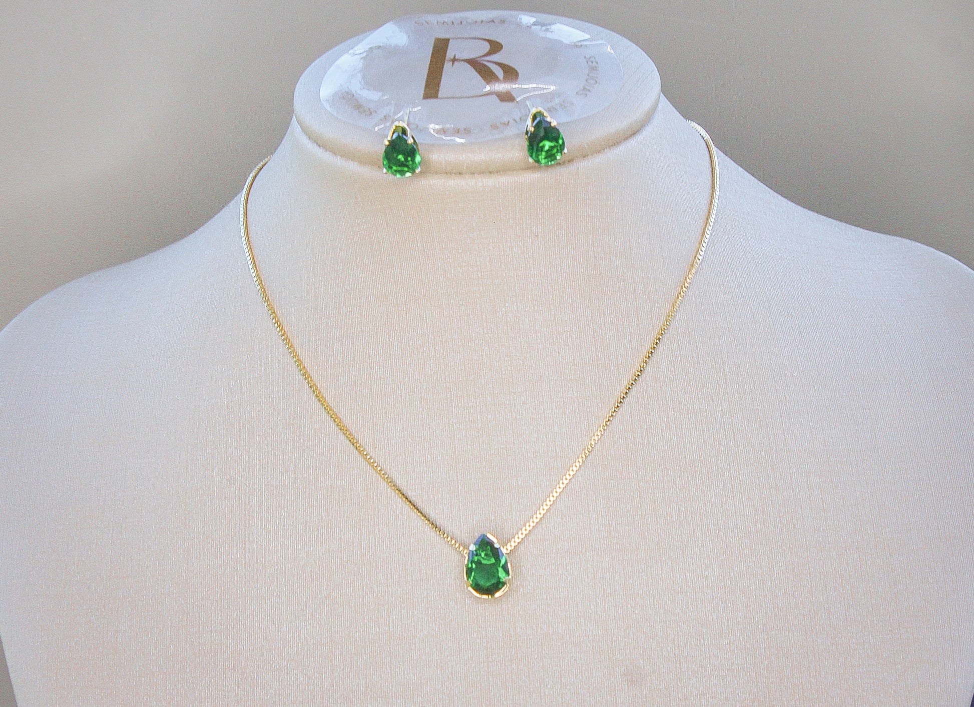 CONJUNTO DE OURO ESMERALDA